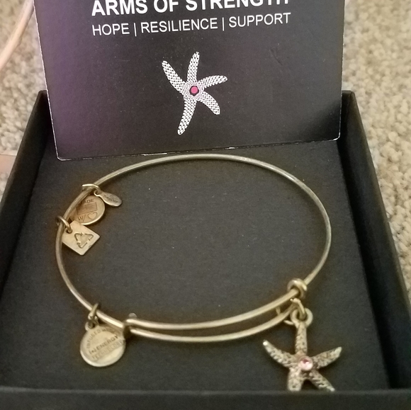 Alex and Ani Star Fish Bracelet - Picture 1 of 2